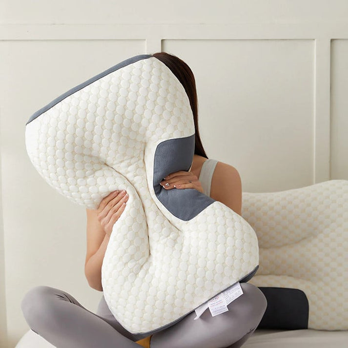 Pillows help sleep well and protect the neck