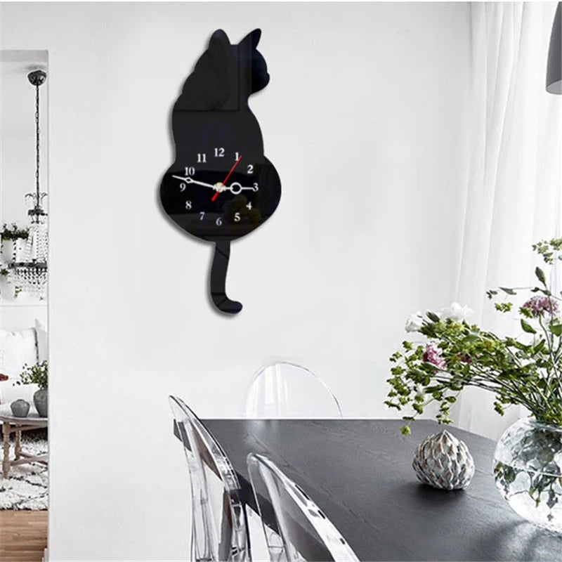 Nordic cat with wagging tail wall clock
