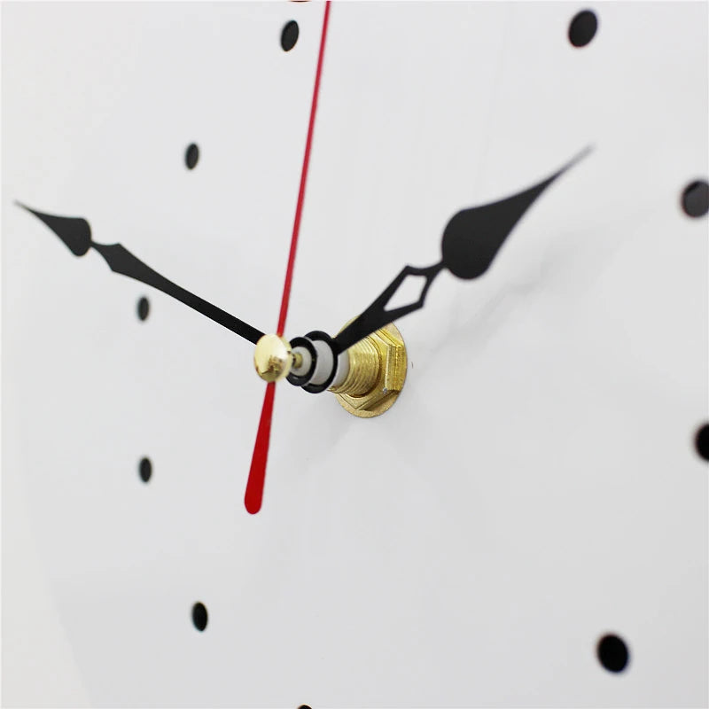 Nordic cat with wagging tail wall clock